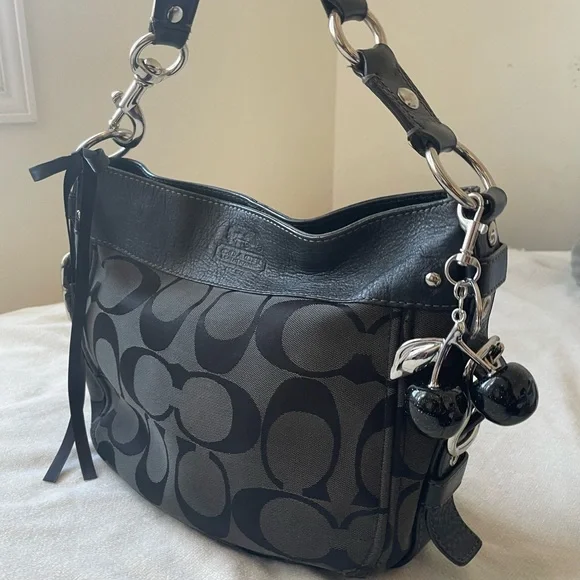 𝘊𝘰𝘢𝘤𝘩 𝘡𝘰𝘦 𝘏𝘰𝘣𝘰⛓️🖤 - Picture 3 of 6